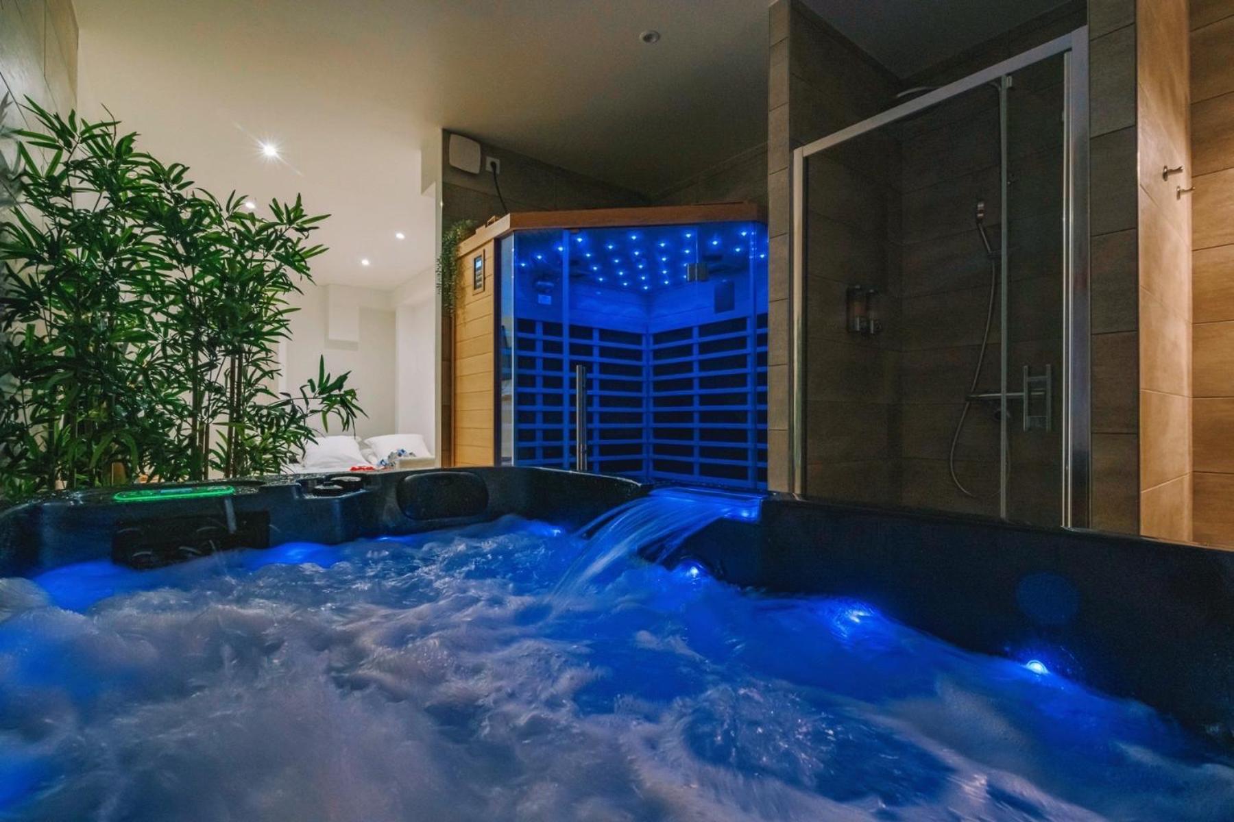 Spa Appartement O Temps Suspendu Reims Centre Sauna Et Jacuzzi Bagian luar foto
